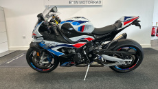 BMW M1000 RR